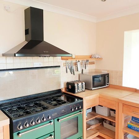 Specious 3Bed Property With Parking & Large Garden Aveley Экстерьер фото