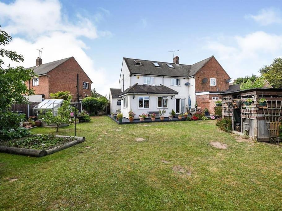 Specious 3Bed Property With Parking & Large Garden Aveley Экстерьер фото